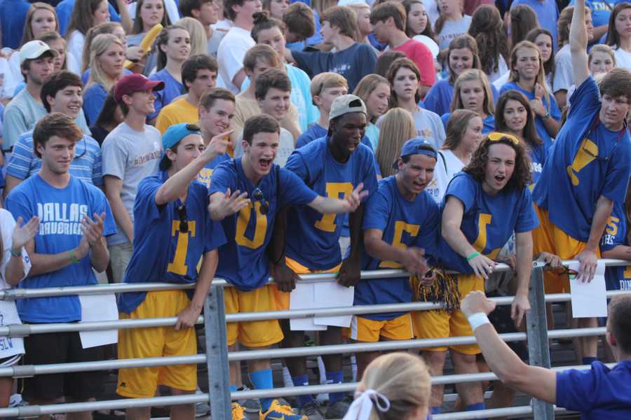 The Tupelo Boys Cheer on the Golden Wave. 