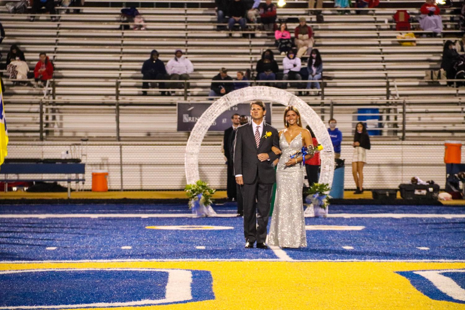 Halle+Traylor+named+2020+Homecoming+Queen