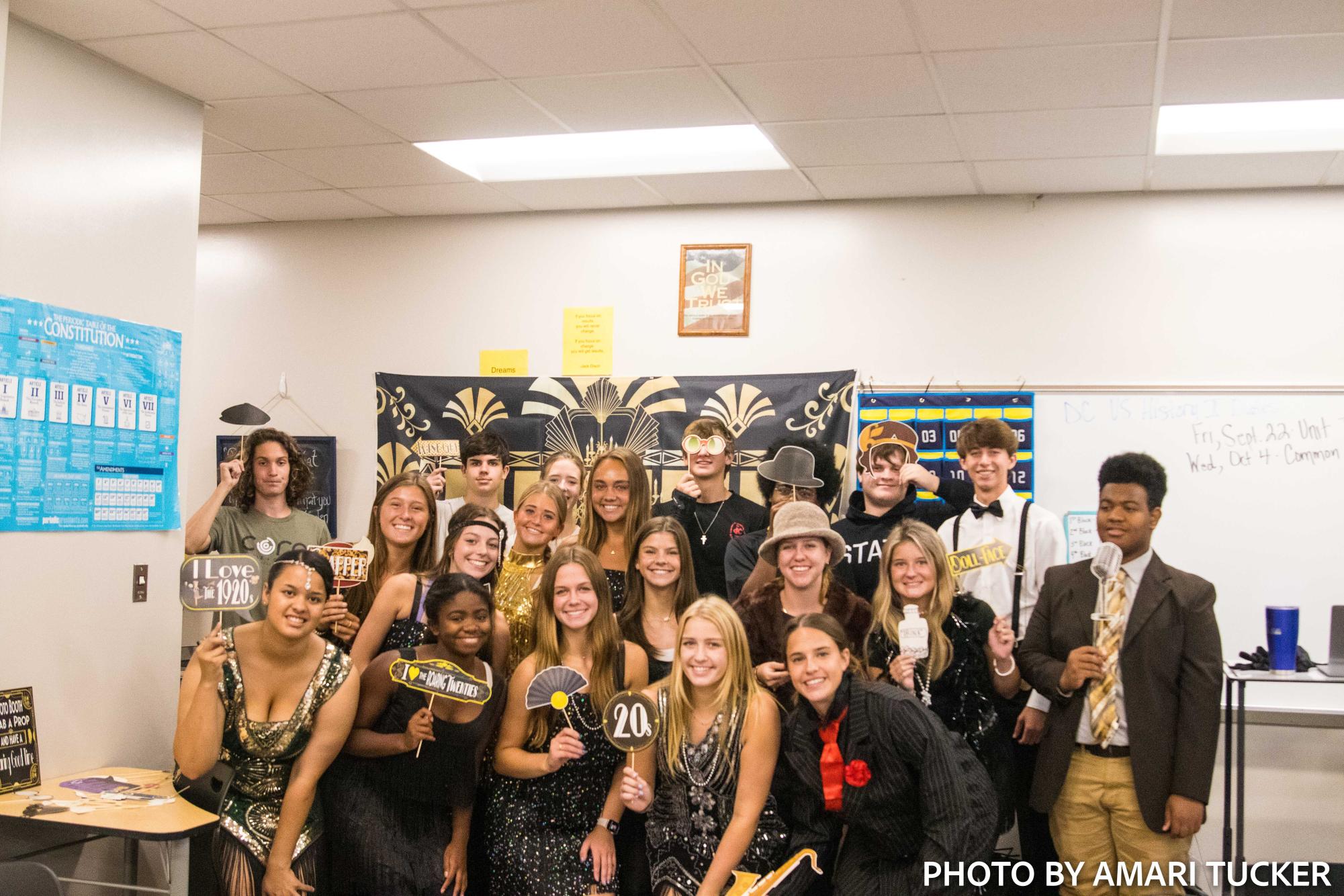 Dual+Credit+History+Students+Celebrate+1920s