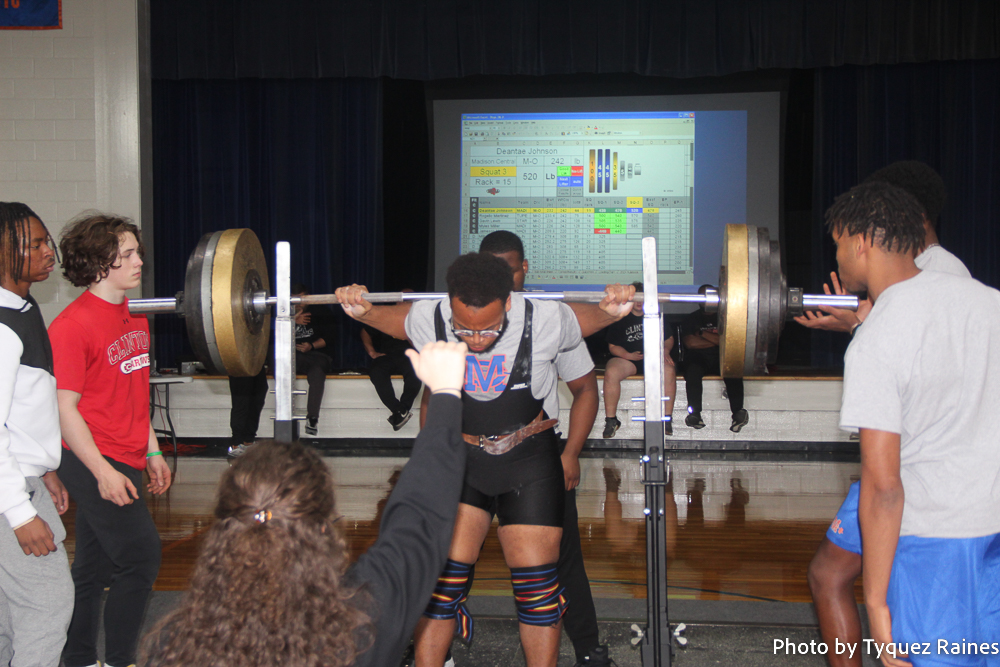Powerlifting+competes+at+division+match