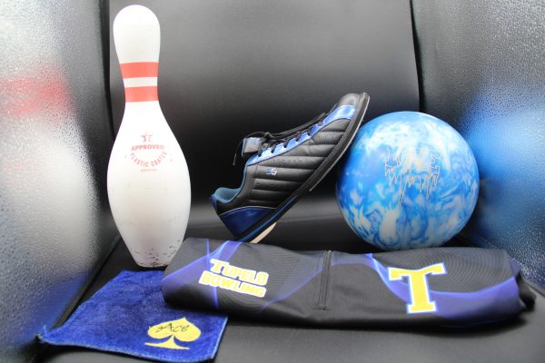 Tupelo High Bowling equipment