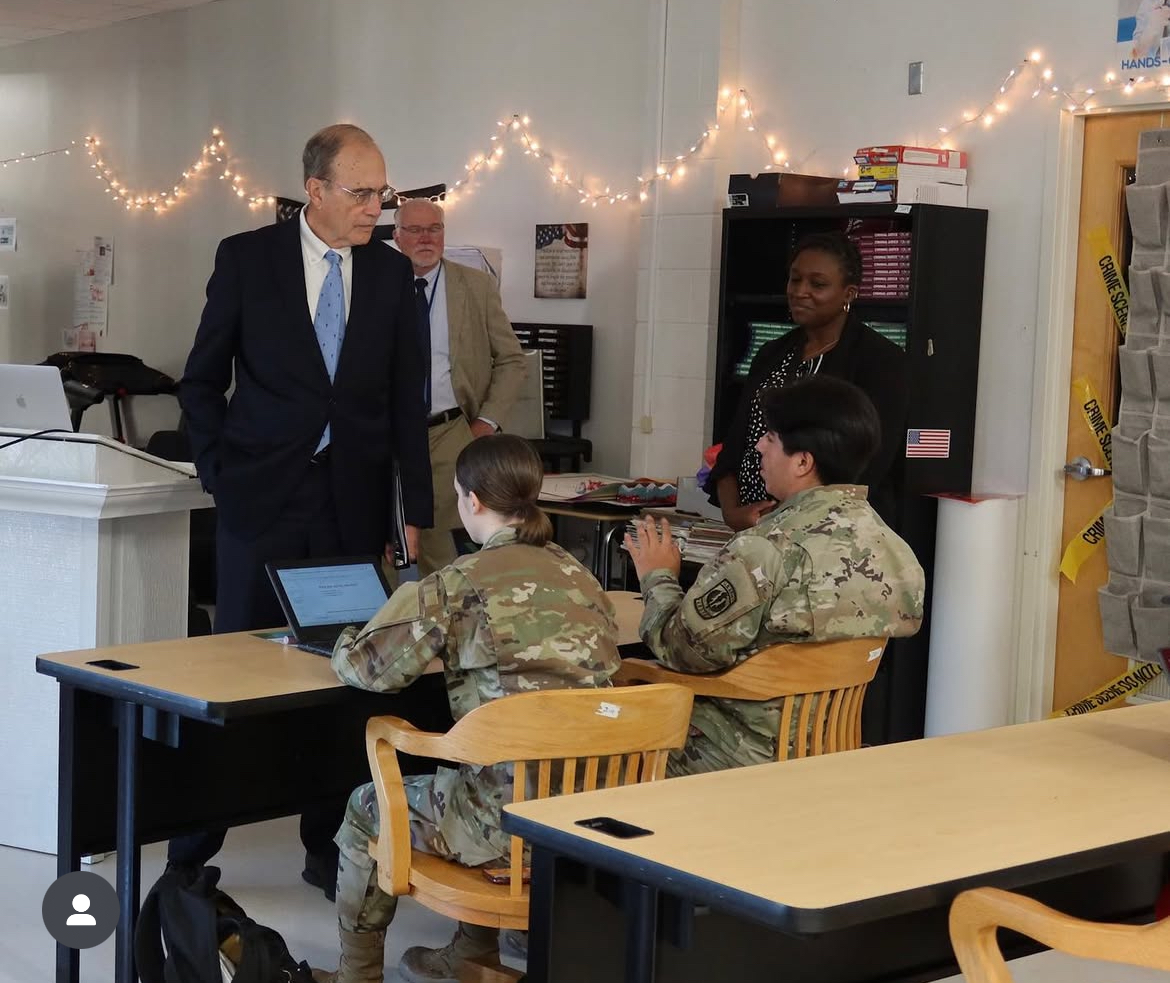 Mississippi State Lieutenant Governor Delbert Hoseman visits the Law and Public Safety Class.