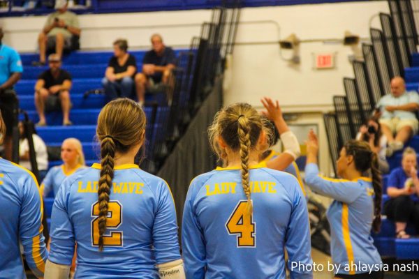 Off to a Winning Start: Lady Wave Volleyball Score Win Against New Hope