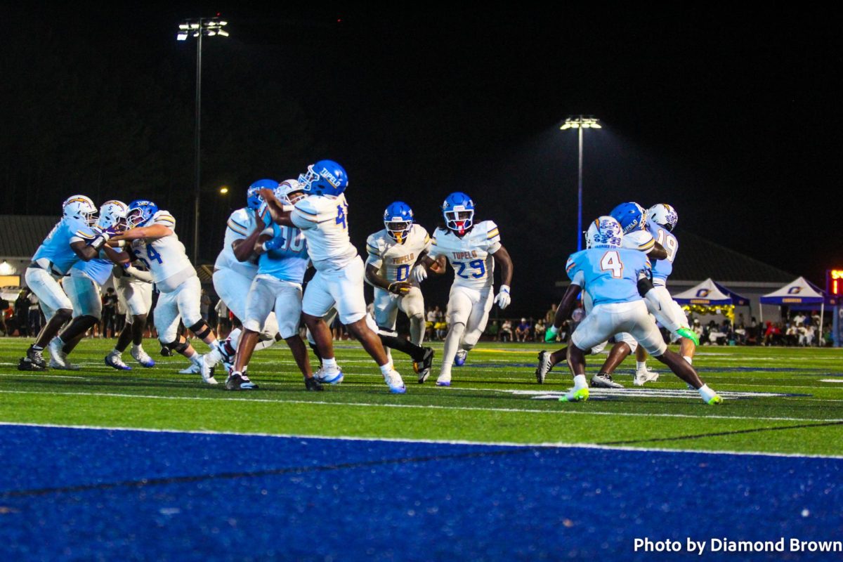 Kylan Bobo blocking for JJ Hill