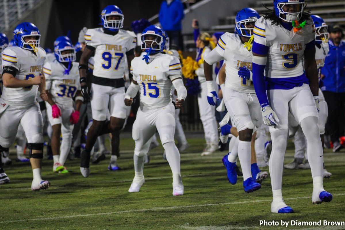 Football team running off