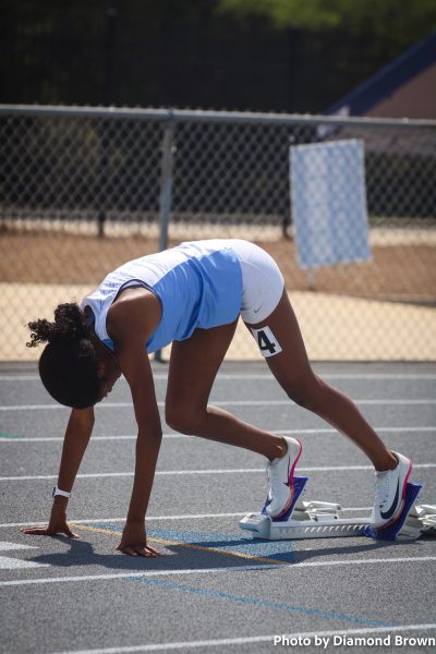 Marlee Moore getting her block ready